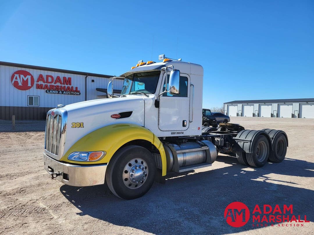 Image of Peterbilt 386 Primary image