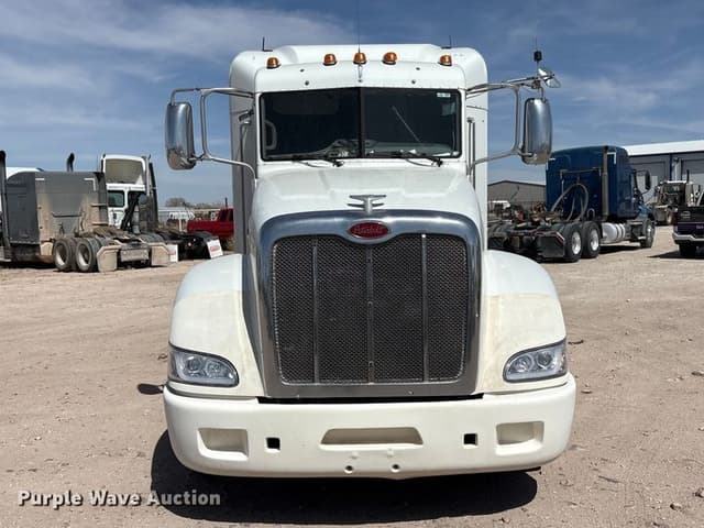 Image of Peterbilt 386 equipment image 1
