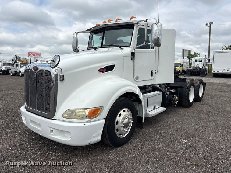 Image of Peterbilt 386 Primary image
