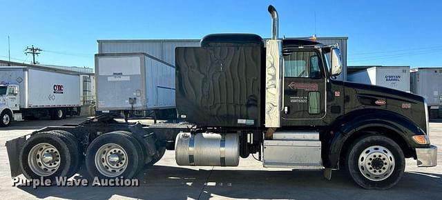 Image of Peterbilt 386 equipment image 3