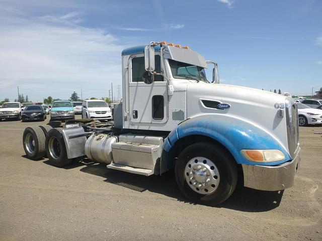 Image of Peterbilt 386 equipment image 1