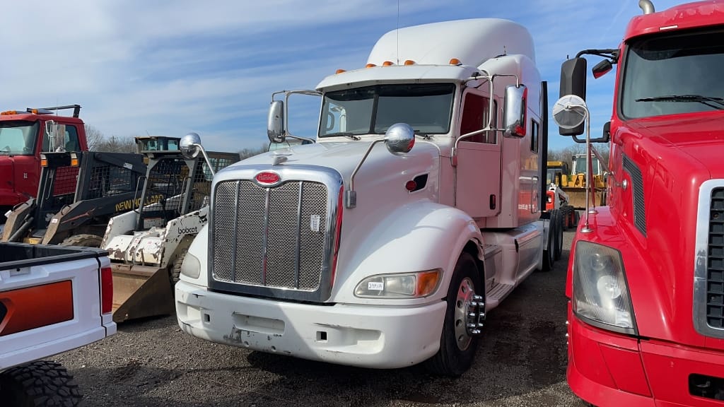 Main image Peterbilt 386