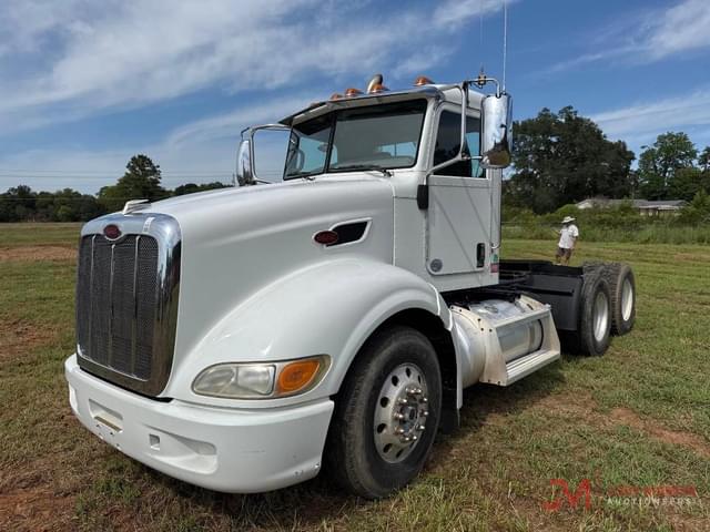 Image of Peterbilt 386 equipment image 3