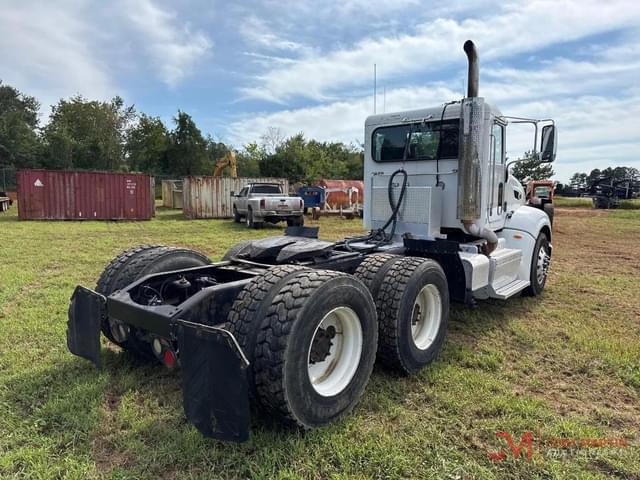 Image of Peterbilt 386 equipment image 1