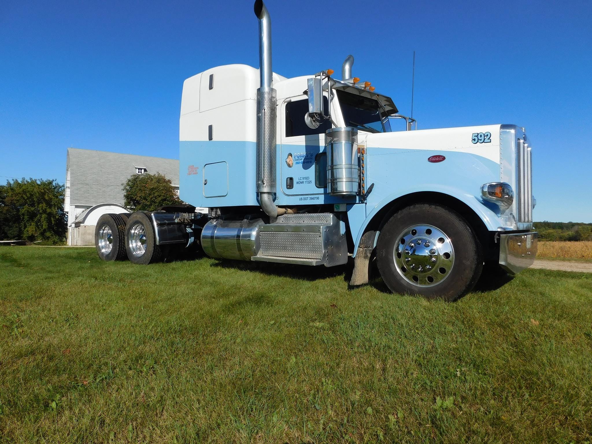 Main image Peterbilt 388