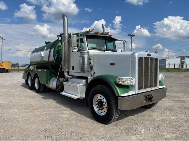 Image of Peterbilt 388 equipment image 1