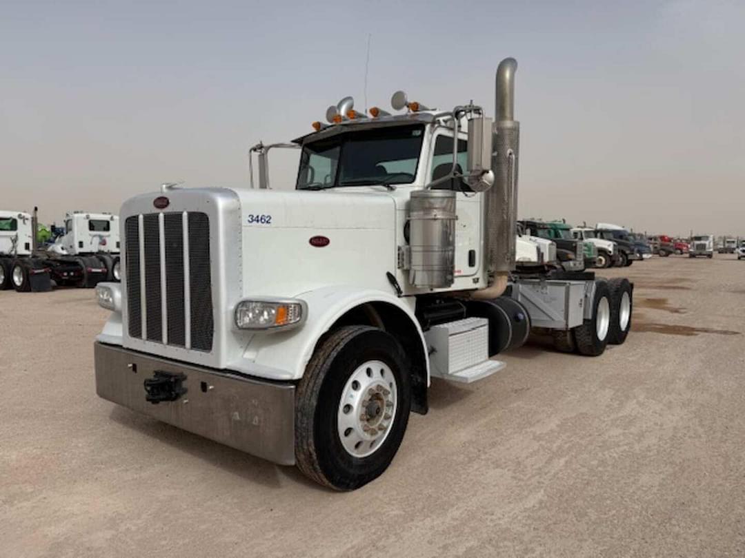 Image of Peterbilt 388 Primary image