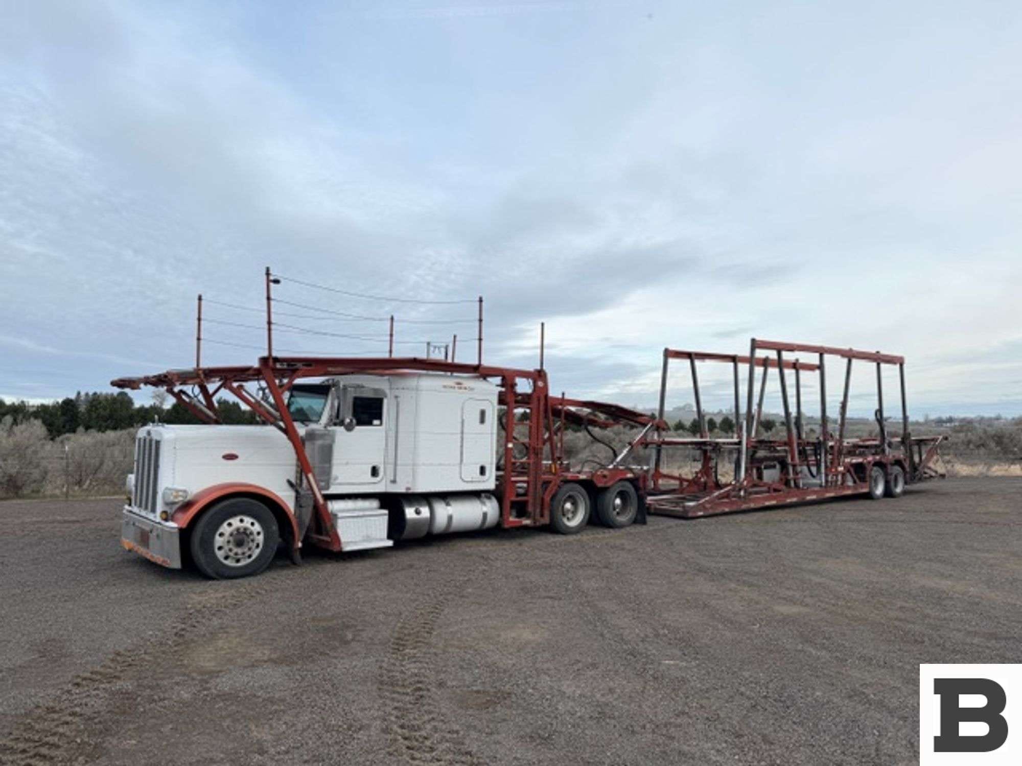 2013 Peterbilt 388 Equipment Image0