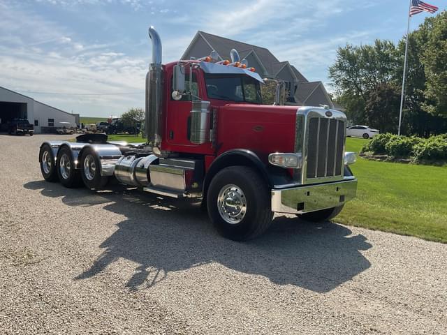 Image of Peterbilt 388 equipment image 4