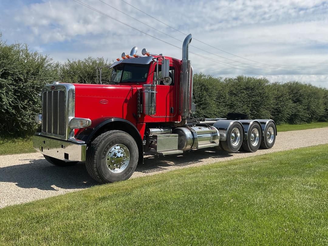 Image of Peterbilt 388 Primary image