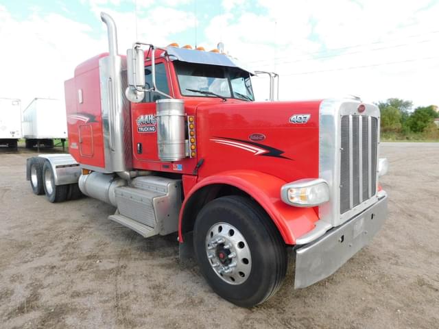 Image of Peterbilt 388 equipment image 1