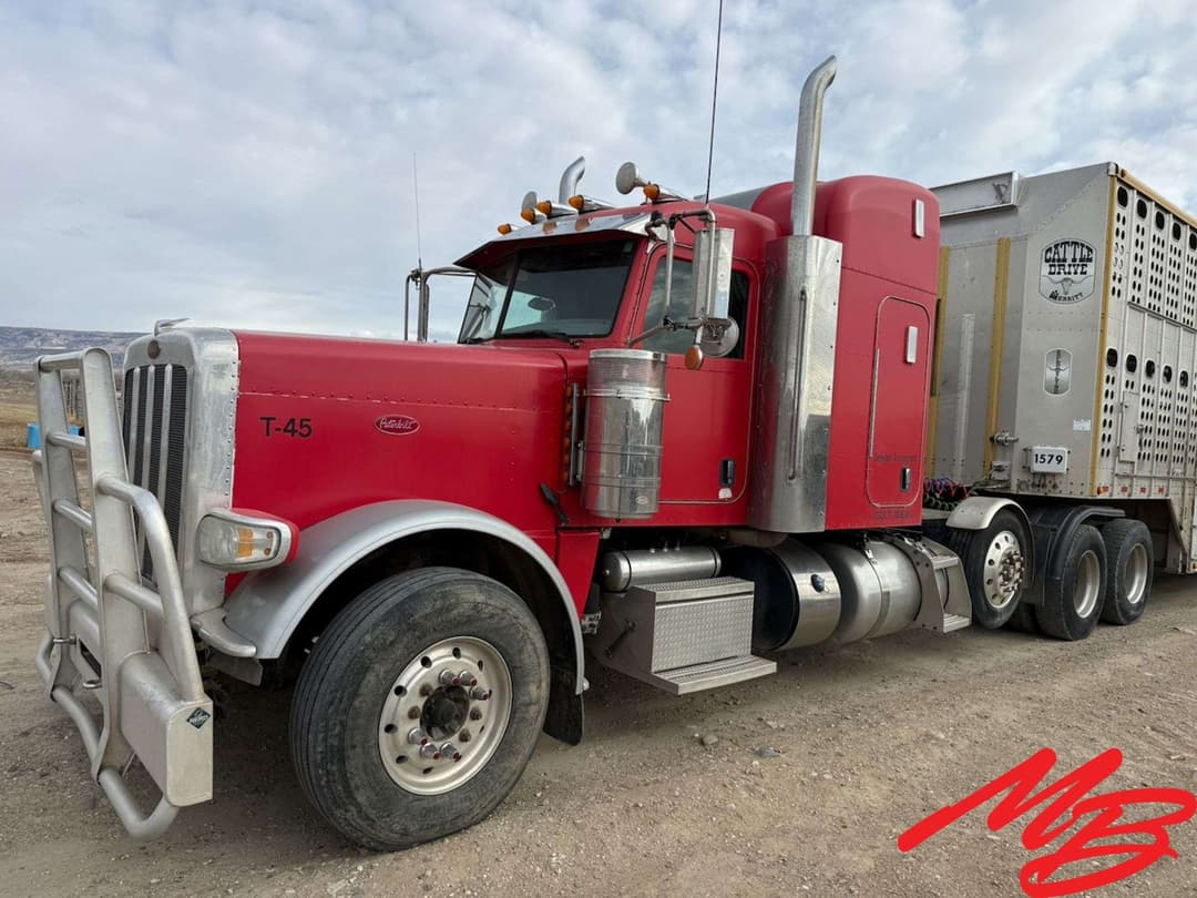 Image of Peterbilt 388 Primary image