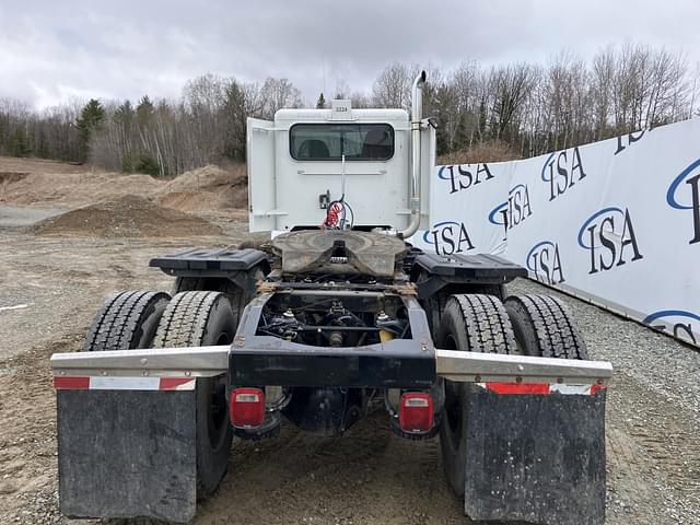 Image of Peterbilt 389 equipment image 3