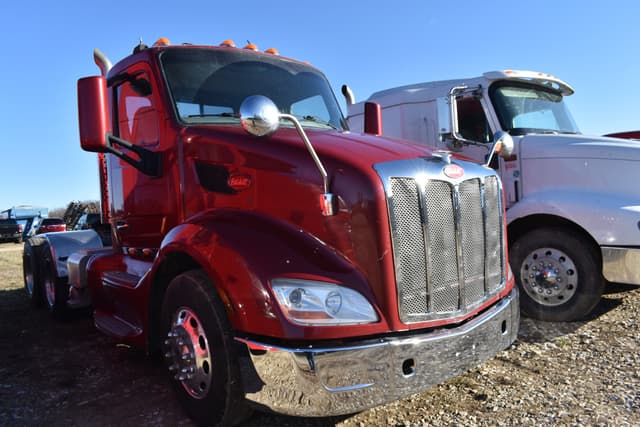Image of Peterbilt 579 equipment image 2