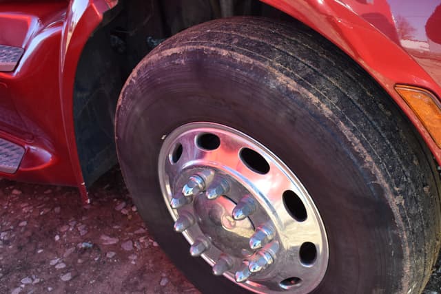 Image of Peterbilt 579 equipment image 3