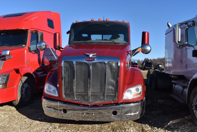 Image of Peterbilt 579 equipment image 1
