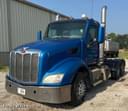 2013 Peterbilt 579 Image
