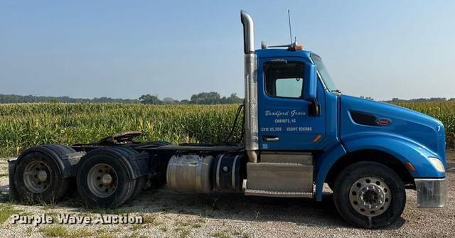 Image of Peterbilt 579 equipment image 3