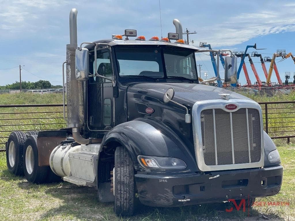 Image of Peterbilt M-200 Primary image
