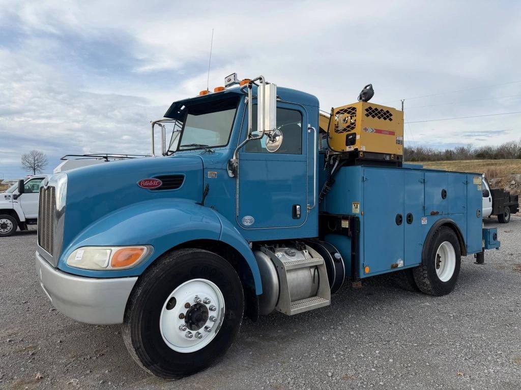 2013 Peterbilt PB337 Equipment Image0