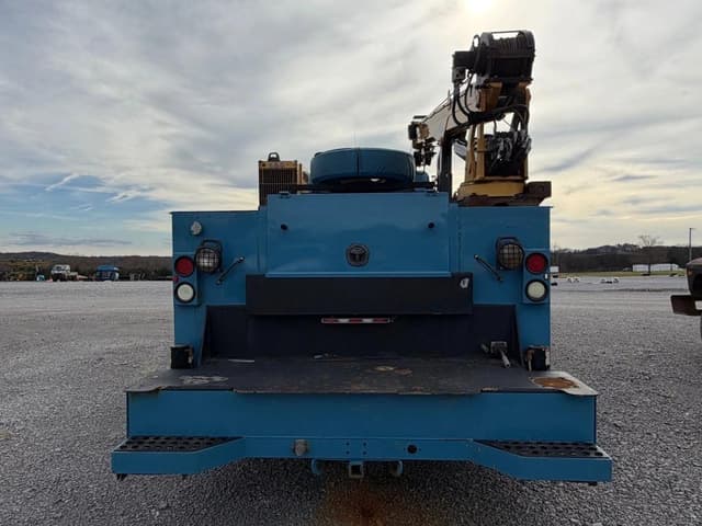 Image of Peterbilt PB337 equipment image 4