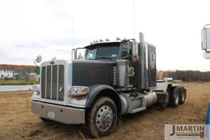 2013 Peterbilt 388 Image