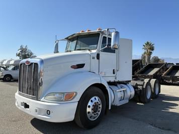 Main image Peterbilt 384