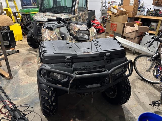 Image of Polaris Sportsman 850 equipment image 1
