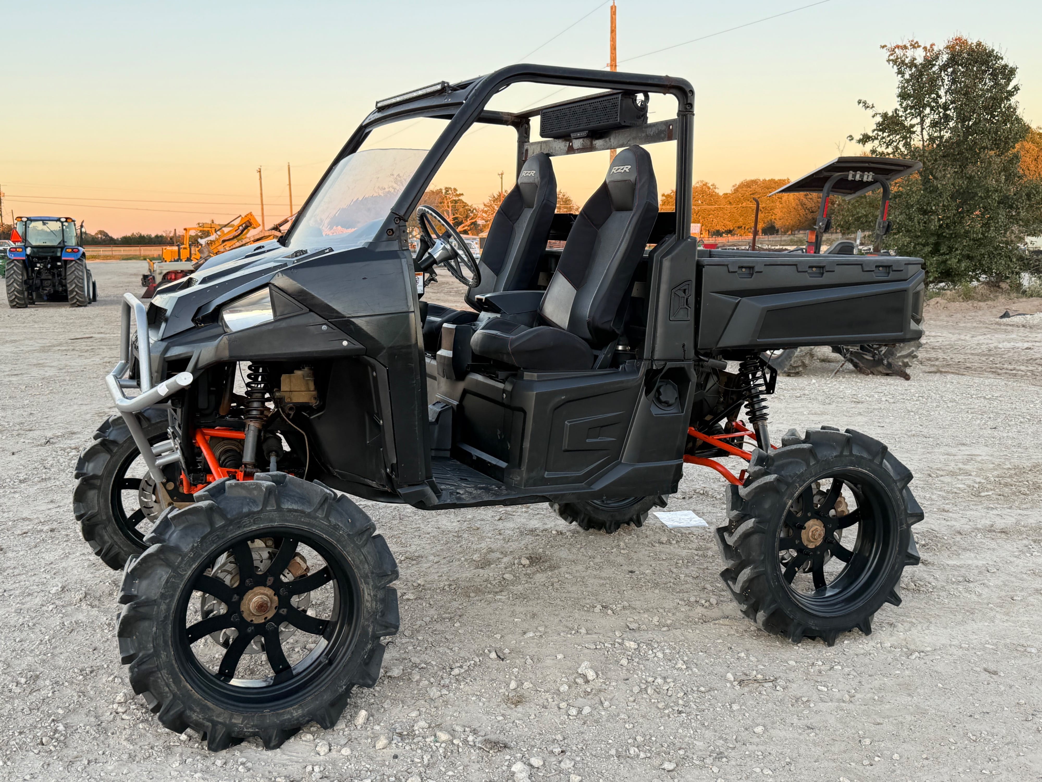 2013 Polaris Ranger 900 Equipment Image0