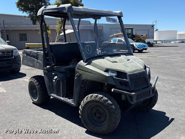 Image of Polaris RANGER 4X4 equipment image 2