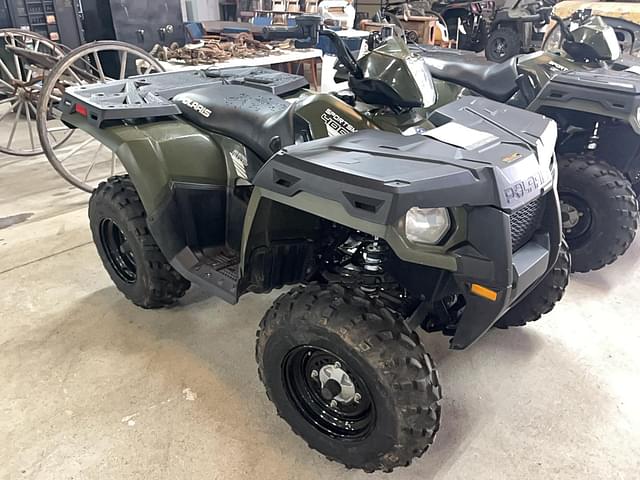 Image of Polaris Sportsman 400 equipment image 1