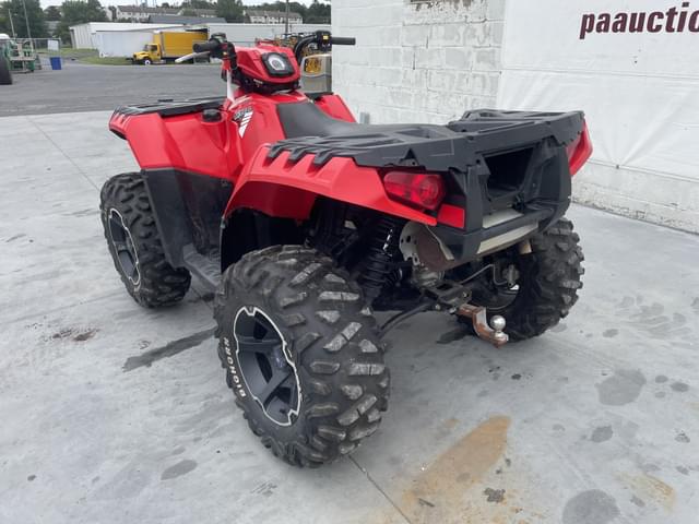 Image of Polaris Sportsman 550 equipment image 3