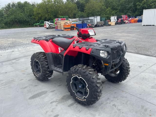 Image of Polaris Sportsman 550 equipment image 1