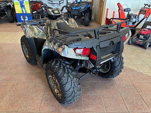 Image of Polaris Sportsman 550 equipment image 2