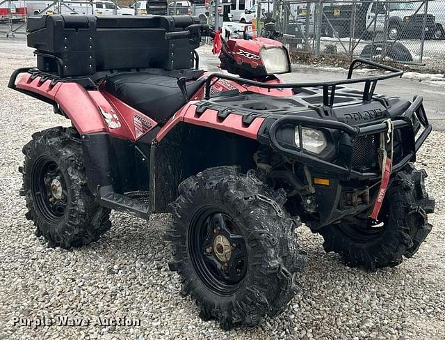 Image of Polaris Sportsman 850 equipment image 2