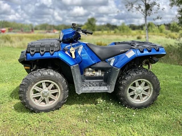 Image of Polaris Sportsman 550 equipment image 2