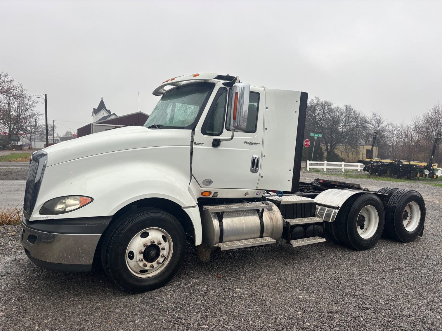 2013 International ProStar Plus 122 Equipment Image0