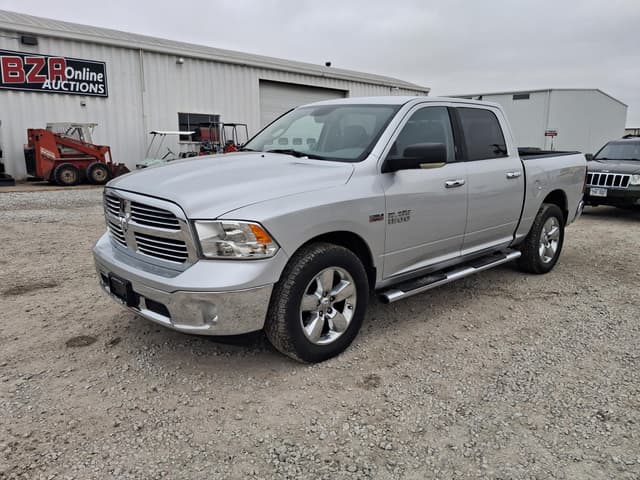 Image of Dodge Ram 1500 equipment image 2