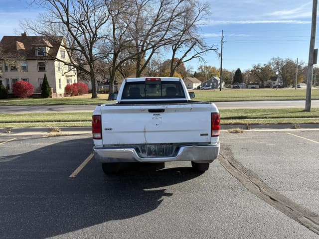 Image of Dodge Ram 1500 equipment image 4