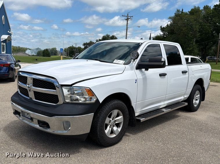 2013 Dodge Ram 1500 Equipment Image0