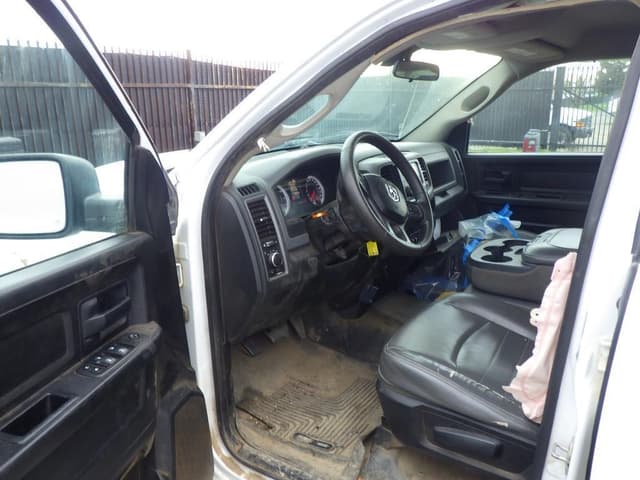 Image of Dodge Ram 1500 equipment image 4