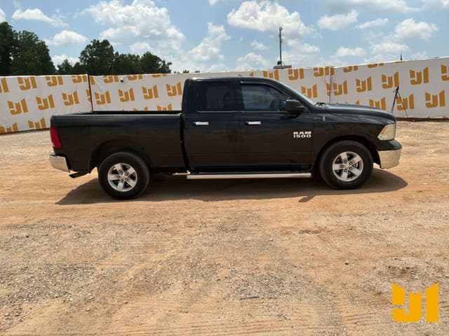 Image of Dodge Ram 1500 equipment image 3