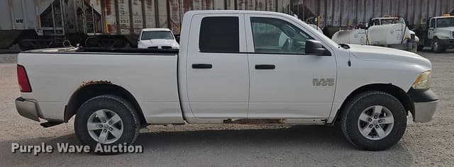 Image of Dodge Ram 1500 equipment image 3