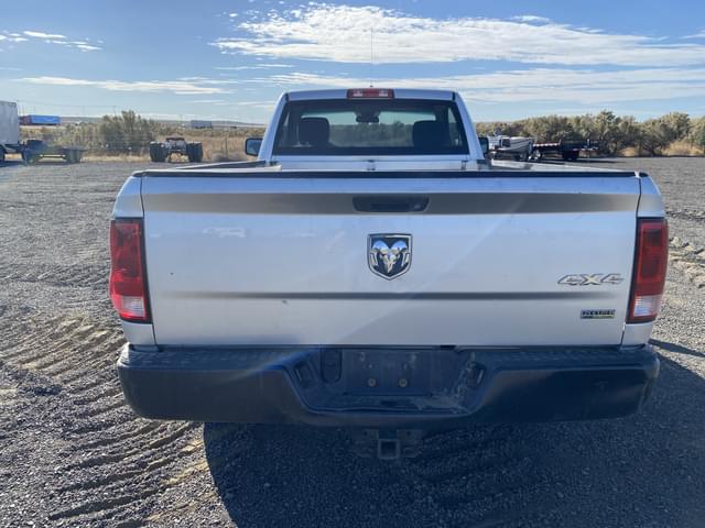 Image of Dodge Ram 1500 equipment image 3