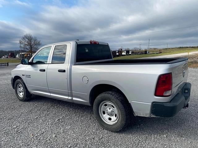 Image of Dodge Ram 1500 equipment image 3