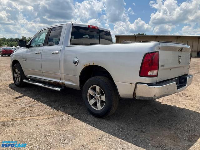 Image of Dodge Ram 1500 equipment image 2