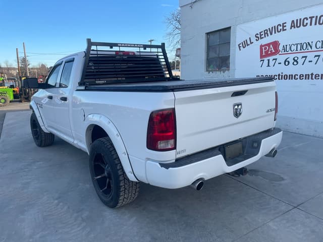 Image of Dodge Ram 1500 equipment image 3