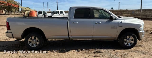 Image of Dodge Ram 2500 equipment image 4