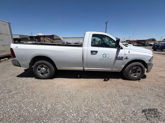 Image of Dodge Ram 2500 equipment image 3