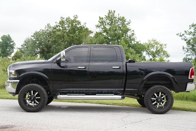Image of Dodge Ram 2500 equipment image 1